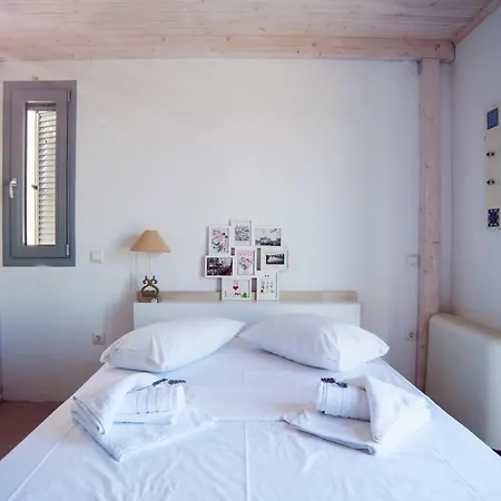 Laura_sea View_house